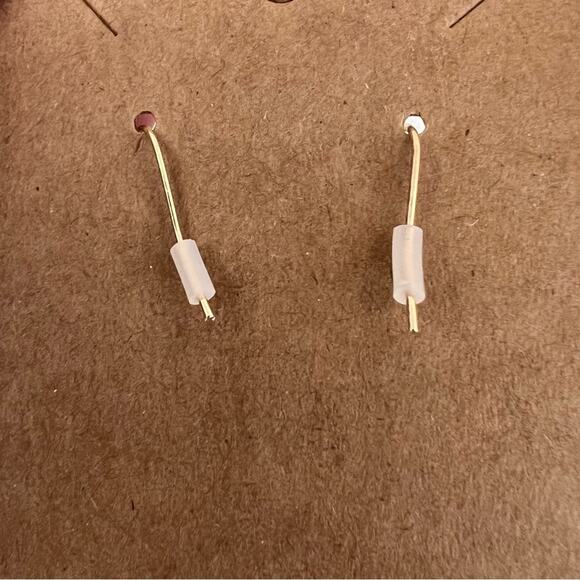 Cat Earrings Resin Dried Flower Gold Tone Dangle Drop Fishhook Silicone Backs - Picture 5 of 5